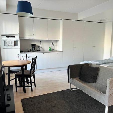 Easy Stay Rooms & Apartments Near Airport Vantaa Exterior foto